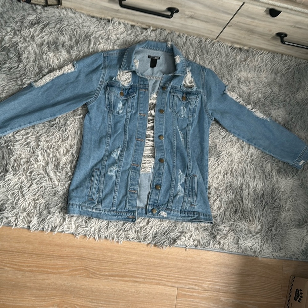 Fashion nova jean jacket size M in women